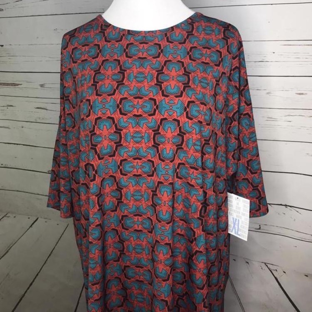 NWT Lularoe Irma Tunic